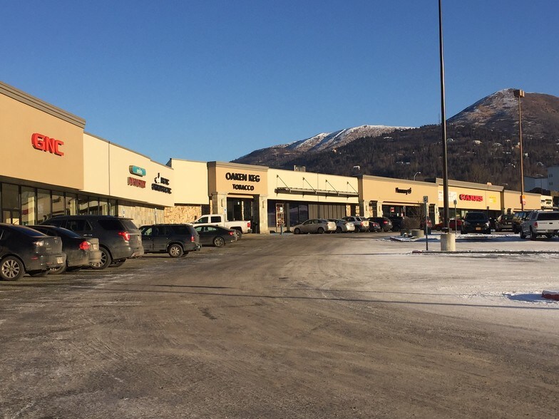 More Photos Of 11431 Business Blvd, Eagle River Freestanding For Lease