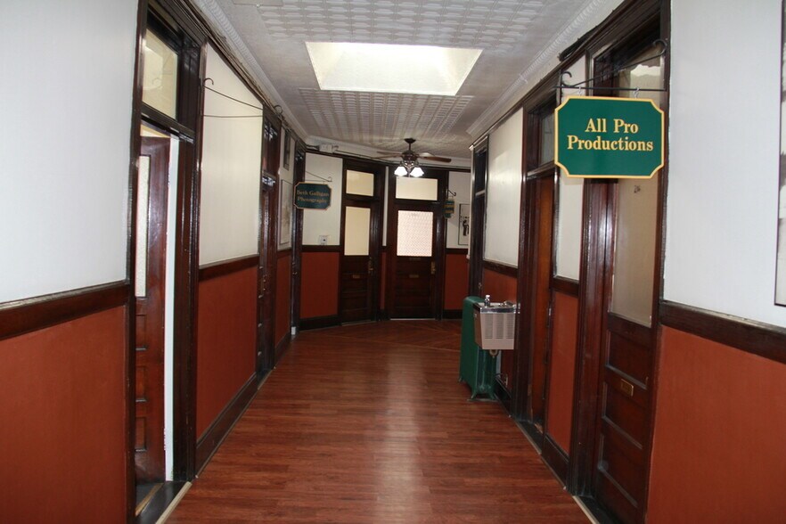 More Photos Of 1 Park St, Attleboro Storefront Retail Office For Lease