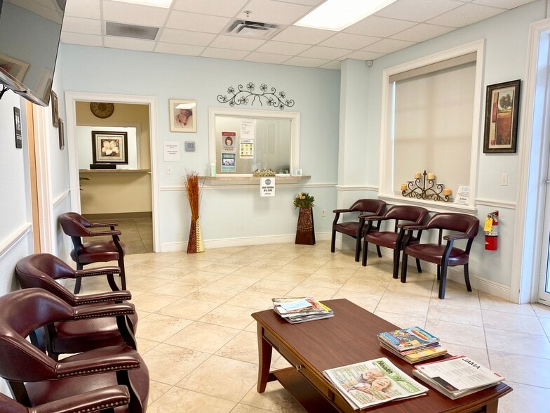 More Photos Of 741 CR 466, Lady Lake Medical For Lease