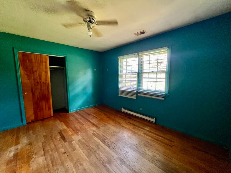 More Photos Of 1321 Stallings Rd, Matthews Office Residential For Sale