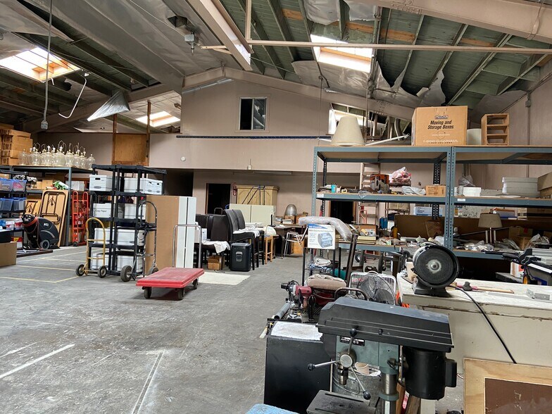 More Photos Of 5440 Alhambra Ave, Los Angeles Warehouse For Sale