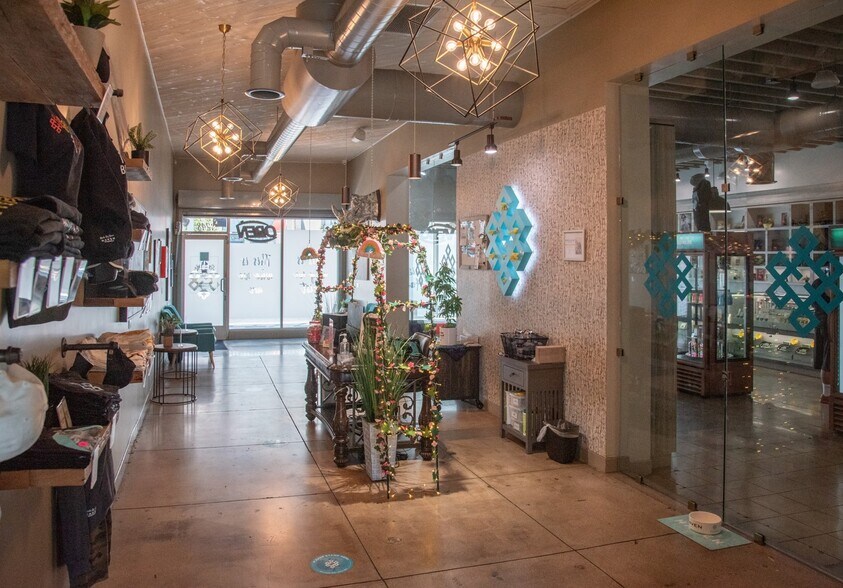 More Photos Of 1244-1248 Long Beach Blvd, Long Beach Storefront For Lease