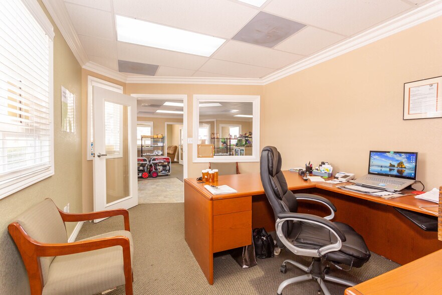 More Photos Of 28101 W Avenue C6, Lancaster Office Residential For Sale