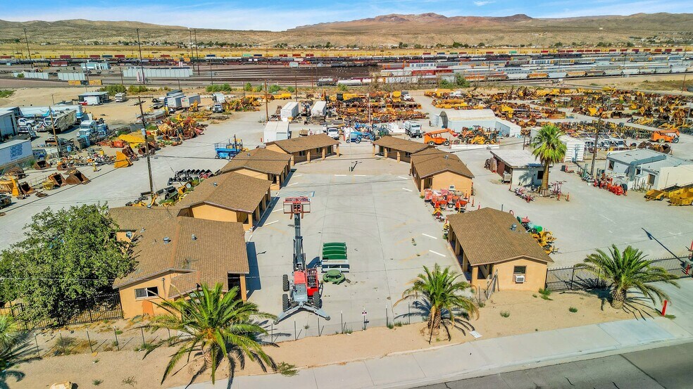 More Photos Of 1701 W Main St, Barstow Freestanding For Sale