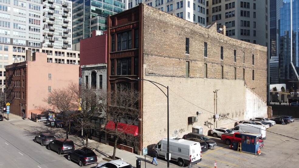 More Photos Of 321 S Jefferson St, Chicago Storefront Retail Office For Lease