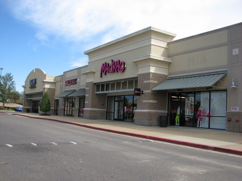 More Photos Of 225 Goodman Rd W, Southaven Unknown For Lease