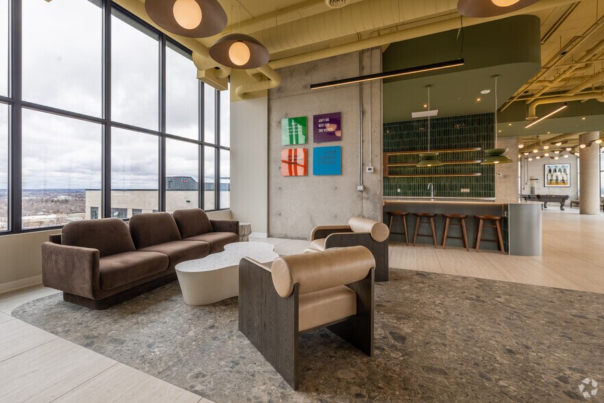 More Photos Of 2140 Baseline, Ottawa Apartments For Lease