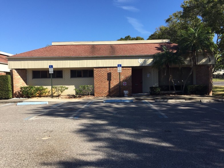 More Photos Of 1305 S Fort Harrison Ave, Clearwater Medical For Sale