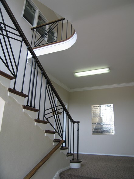 More Photos Of 2940 Summit St, Oakland Medical For Lease