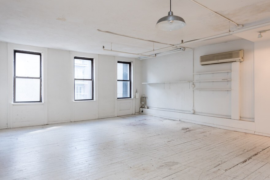 More Photos Of 154-158 Ludlow St, New York Office For Lease