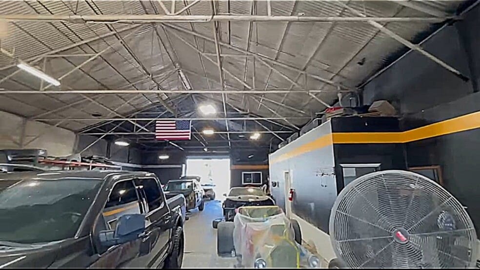 More Photos Of 1470-1472 Cota Ave, Long Beach Warehouse For Sale