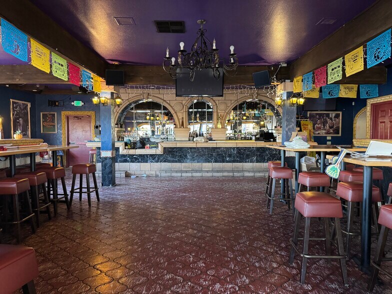 More Photos Of 2490 Fair St, Chico Restaurant For Lease
