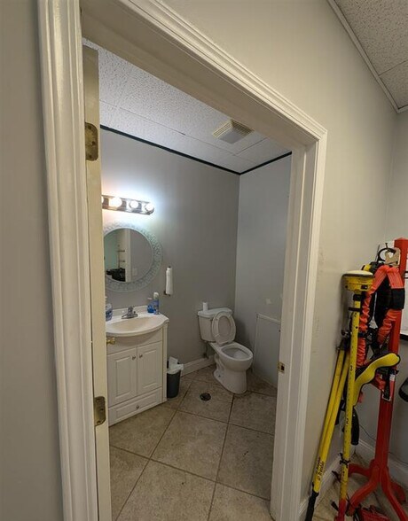 More Photos Of 5917 Plank Rd, Peoria Multifamily For Sale