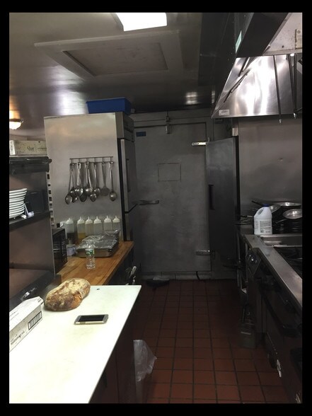 More Photos Of 31 S State St, Newtown Storefront Retail Residential For Lease