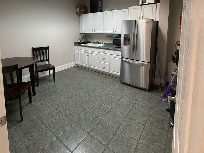 More Photos Of 904 Atlanta Hwy, Buford Warehouse For Sale