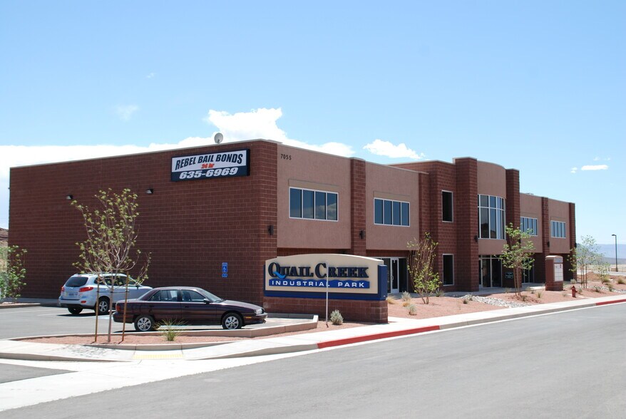 More Photos Of 705 S 5300 W, Hurricane Flex For Lease