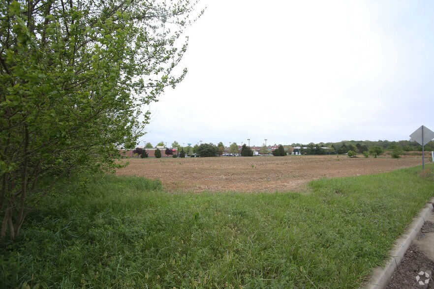 More Photos Of Laser Dr, Centreville Land For Lease