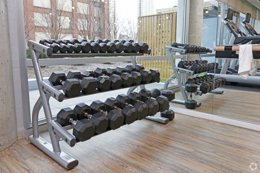 More Photos Of 1401 S State St, Chicago Apartments For Lease