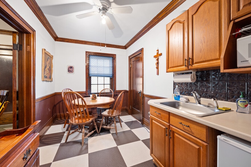 More Photos Of 94 Shoshone st, Buffalo Religious Facility For Sale