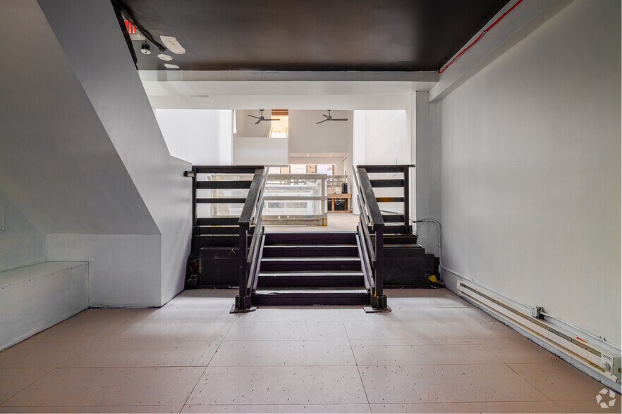 More Photos Of 54 Crosby St, New York Storefront For Lease