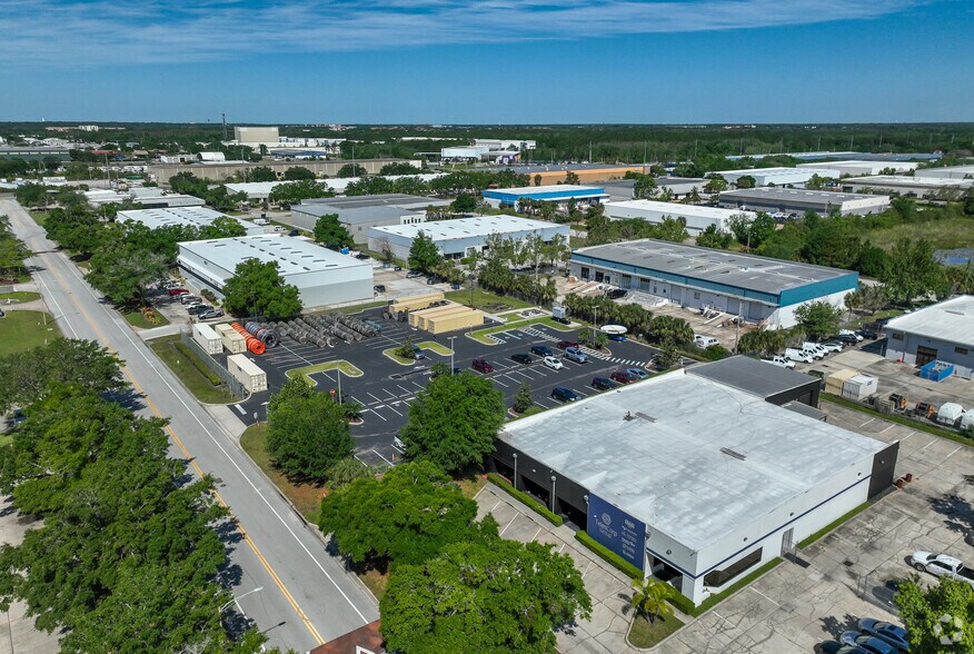 More Photos Of 4545 36th St, Orlando Light Distribution For Lease