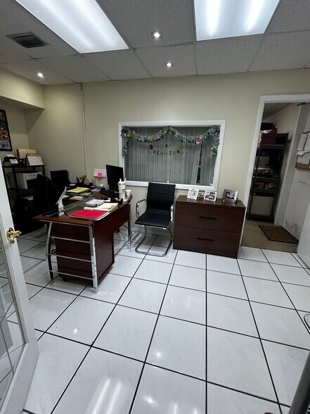 More Photos Of 3100 NW 72nd Ave, Miami Industrial For Sale