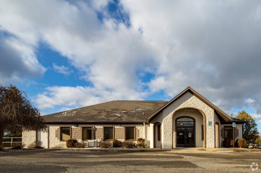 More Photos Of 4205 Charlar Dr, Holt Loft Creative Space For Sale