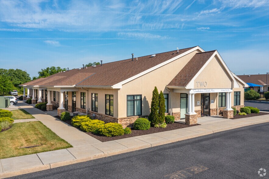 Primary Photo Of 545 Beckett Rd, Logan Township Medical For Lease