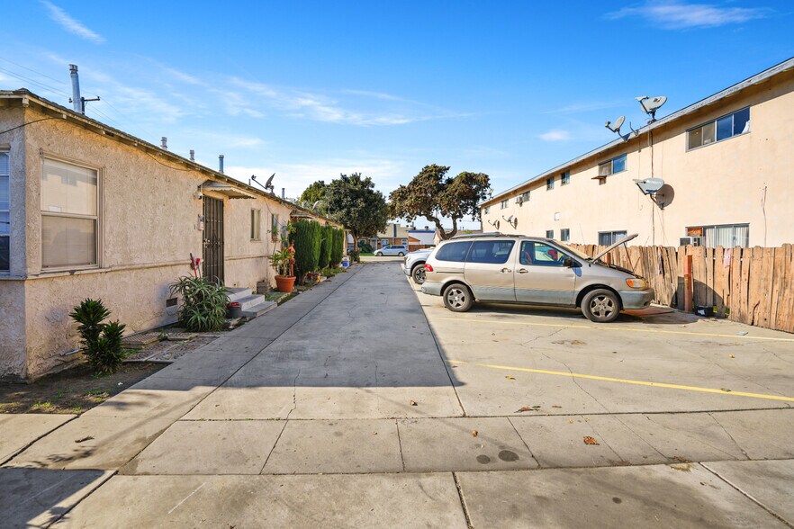 More Photos Of 15954 Vermont Ave, Paramount Multifamily For Sale