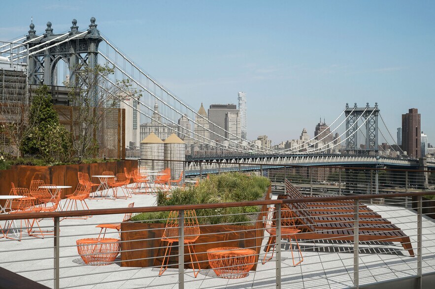 More Photos Of 20 Jay St, Brooklyn Loft Creative Space For Lease