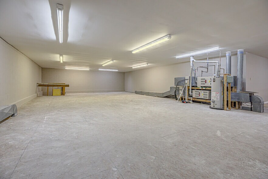 More Photos Of 4420 S Dixie Hwy, Franklin Office For Sale