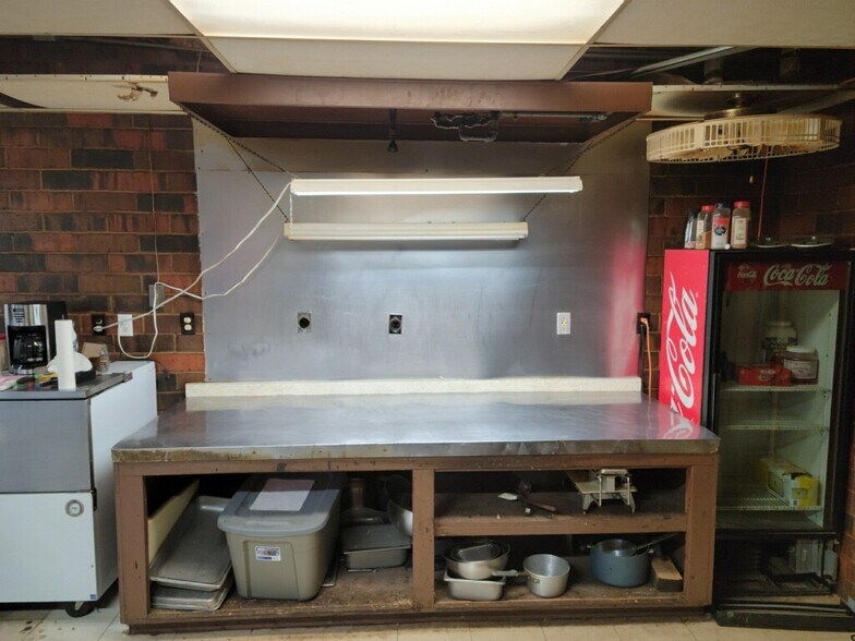 More Photos Of 440 W Main St, Lamoni Fast Food For Sale