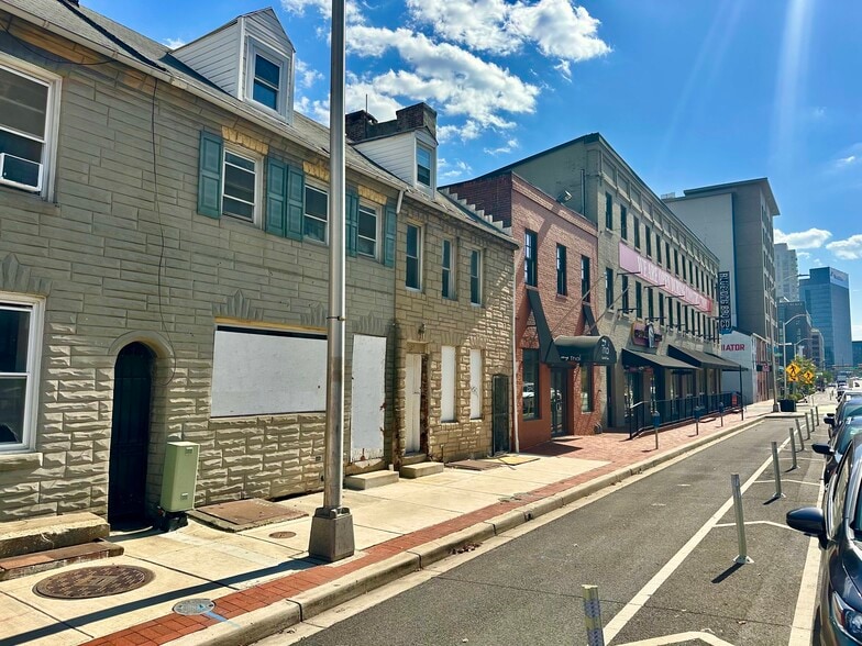 More Photos Of 319 S Central Ave, Baltimore Storefront Retail Residential For Sale