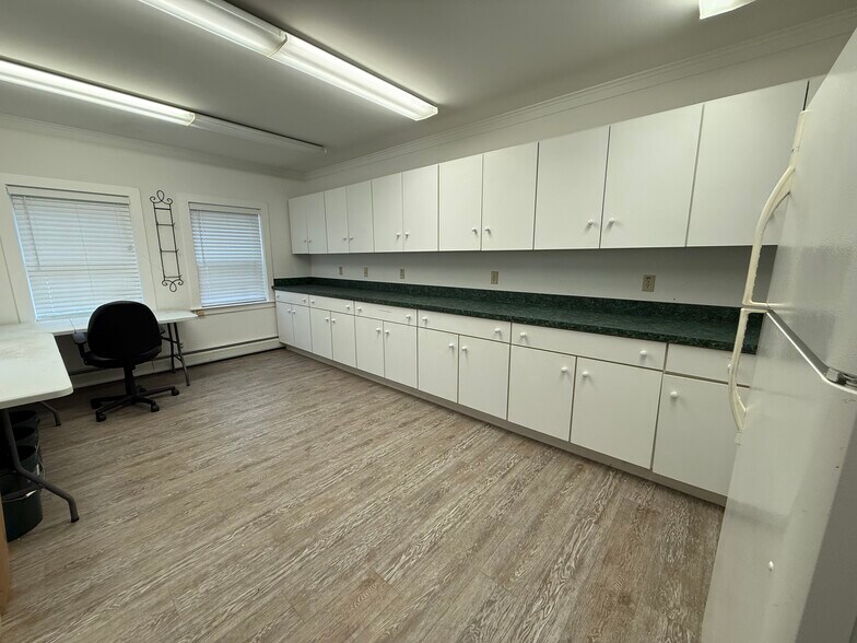 More Photos Of 22 Kent Road, Cornwall Bridge Loft Creative Space For Sale