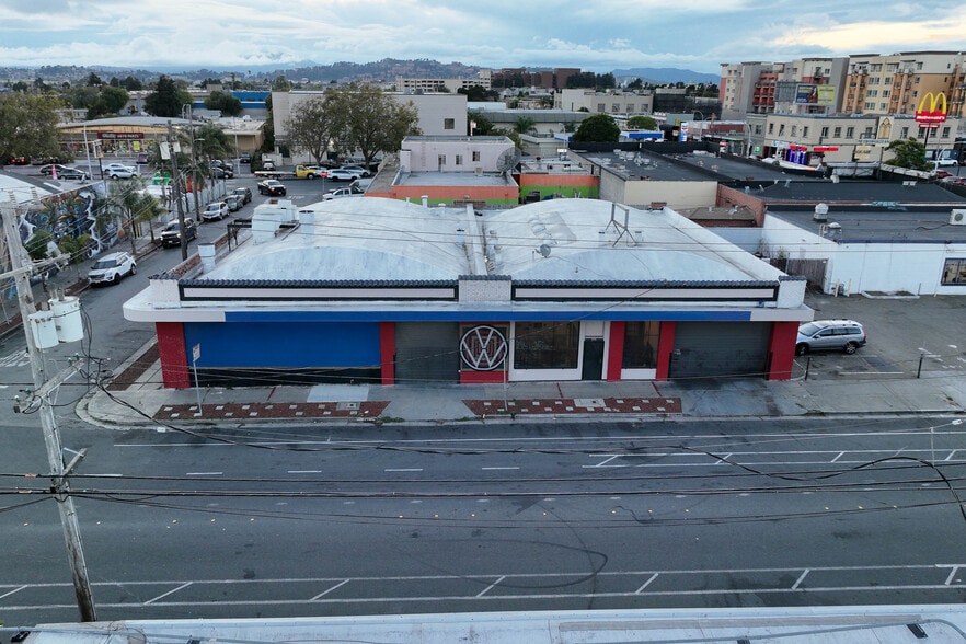 More Photos Of 245-251 24th St, Richmond Auto Repair For Sale