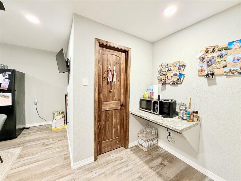 More Photos Of 11442 SR 27, Hector Medical For Sale