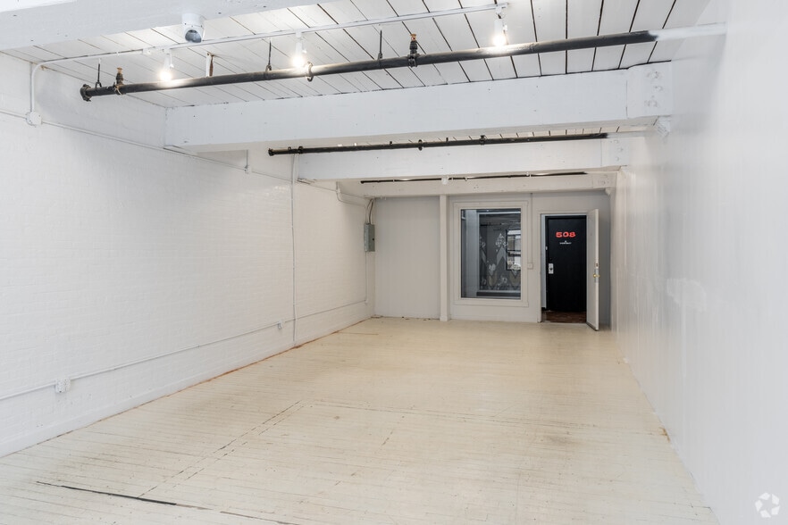 More Photos Of 61-67 West St, Brooklyn Office For Lease