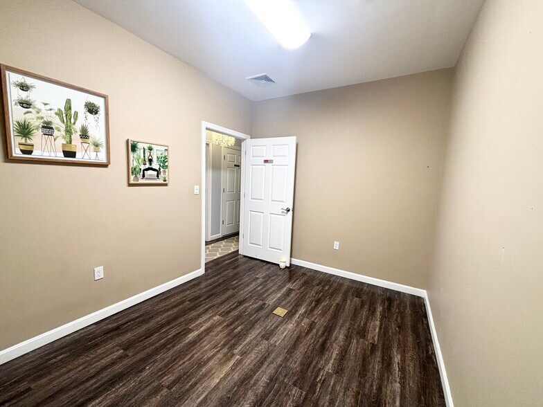 More Photos Of 130-138 Pleasant St, Malden Apartments For Lease