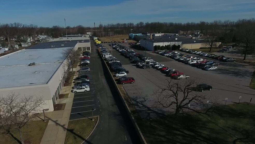 Primary Photo Of 33851 Curtis Blvd, Eastlake Warehouse For Lease