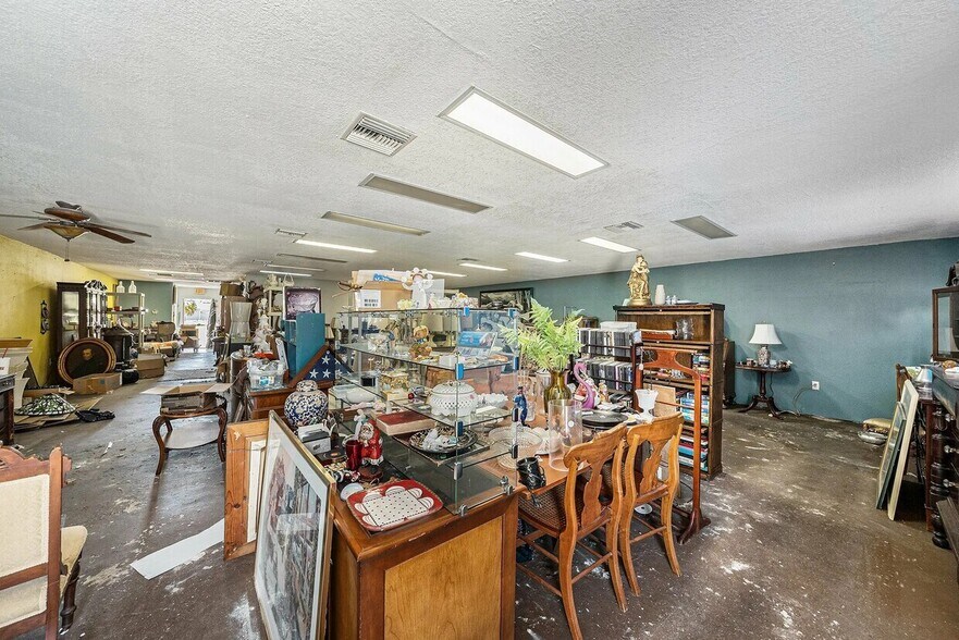 More Photos Of 9743 US Highway 19, Port Richey Medical For Sale