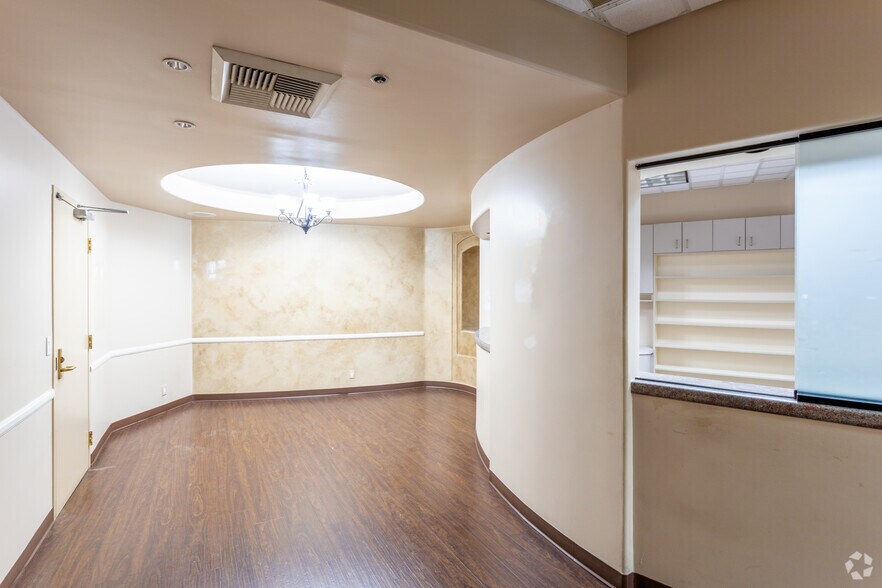 More Photos Of 488 E Valley Pky, Escondido Medical For Lease