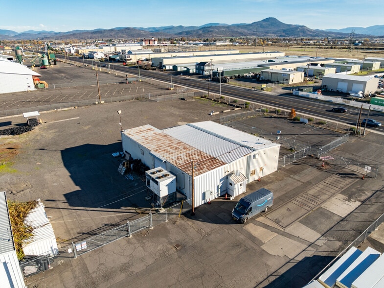 More Photos Of 1405 Antelope Rd, White City Warehouse For Sale