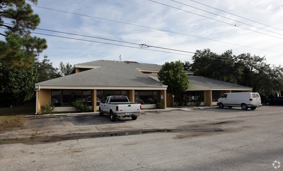Primary Photo Of 6309 Corporate Ct, Fort Myers Office For Lease