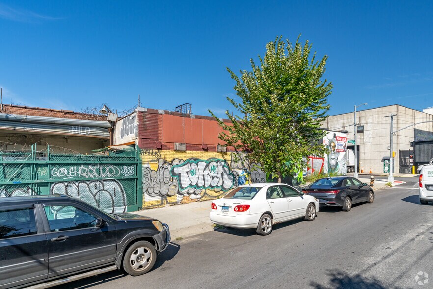 More Photos Of 310 Johnson Ave, Brooklyn Warehouse For Lease