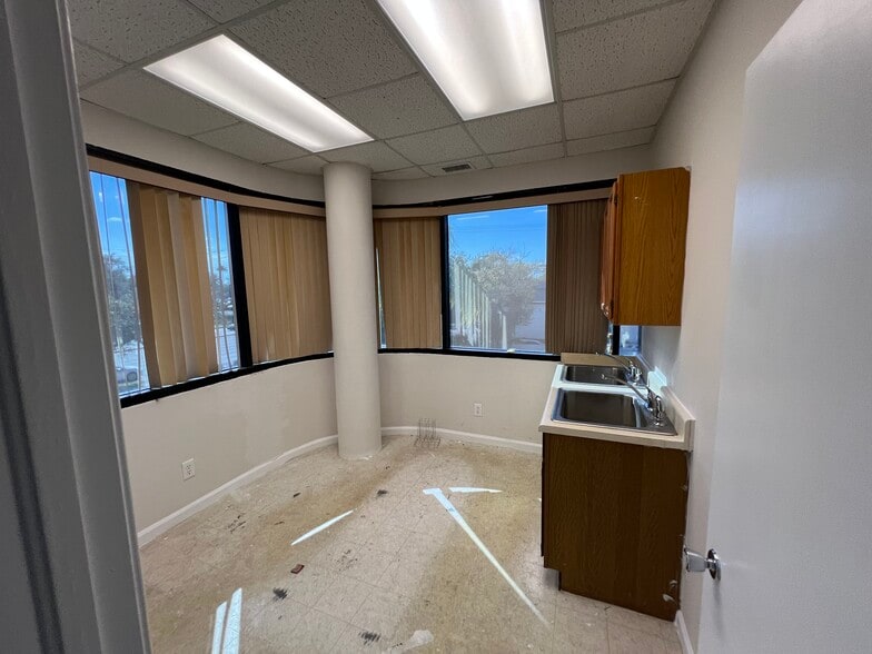 More Photos Of 9123 N Military Trl, Palm Beach Gardens Office For Lease