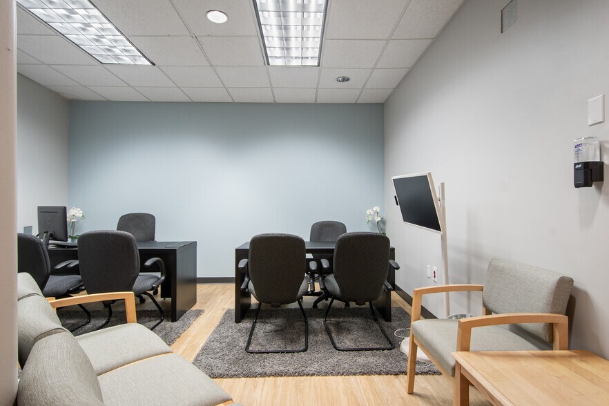 More Photos Of 9582 W Colonial Dr, Ocoee Medical For Lease