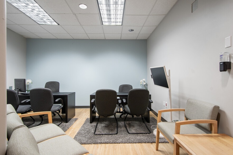 More Photos Of 9582 W Colonial Dr, Ocoee Medical For Lease