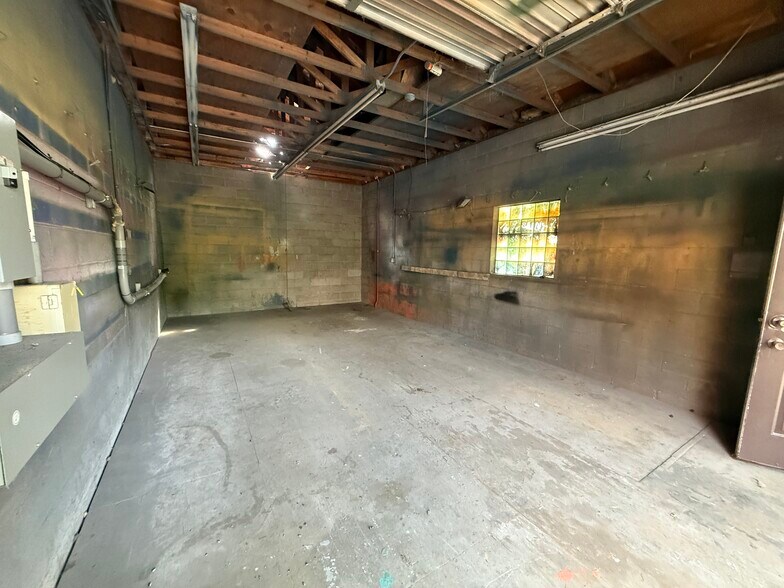 More Photos Of 5423 Penn Ave, Pittsburgh Office For Sale