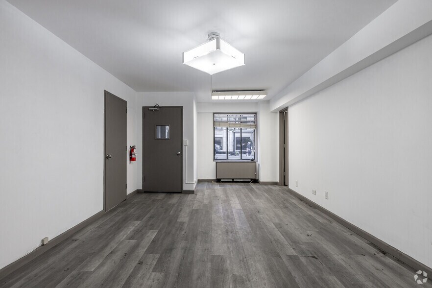 More Photos Of 310 Lexington Ave, New York Apartments For Sale