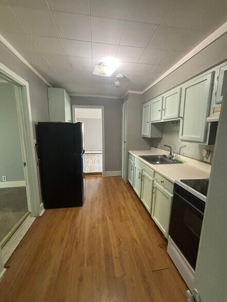 More Photos Of 1 Spring St, Hope Valley Restaurant For Sale